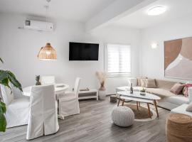 Capolavoro Sea View Villa, 6 pers by MPS, hotel que aceita animais de estimação em Skiathos Town