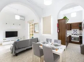 Bright and Cozy Two-Bedroom Apartment Near Sliema Promenade