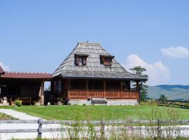 Zlatiborsko srce, hotel v destinaci Čemerikovci