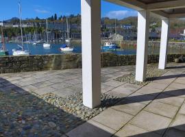 Glaslyn Harbour Views, hotel v destinaci Porthmadog