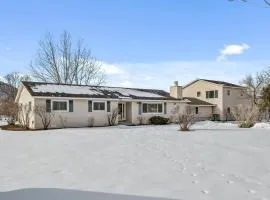 Spacious Secluded 2 Acres Remodeled Walk To Willit