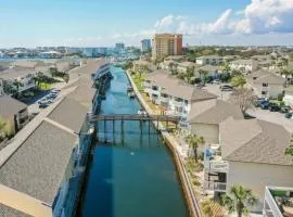 Sandpiper Cove 1 Bedroom Free Beach Service Destin FL