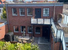 Loftwohnung 2 Simmerdeis an der Gracht, hotel i Frederiksstad