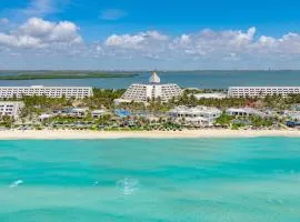 The Pyramid Cancun by Oasis - All Inclusive