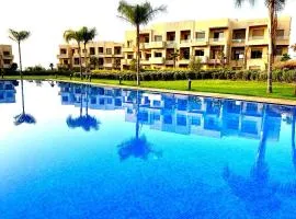 Appartement moderne à Marrakech Piscine, Jardin & fibre