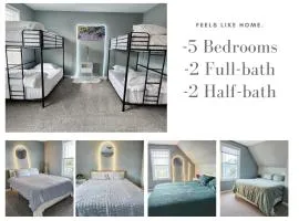 Modern 5 Bedroom Home, 6 miles from Skyline Drive