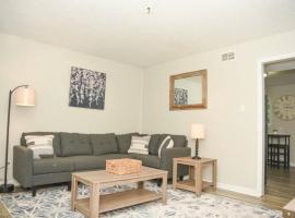 Townhomes Near the Bay - #7, hotel en Grand Bay