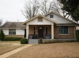 Large 4BRHome Near Zoo, Downtown, Beale Street