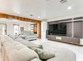 Modern Oasis with Outdoor Lounge in Houston!