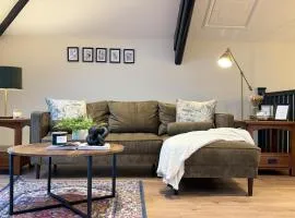 Converted Welsh Sunday School with Sea View & Garden on Anglesey - Dog Friendly