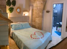 Saint Roger Via San Ruggiero n8, hotel in Barletta