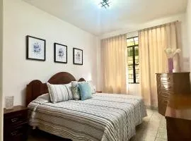 Villa by Centro Medico Occidente 3 br