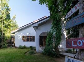 Safari Adventures-House, hótel í Arusha