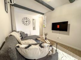 Le Cocon Appartement a 300m du Théâtre Antique, hotel v Orange