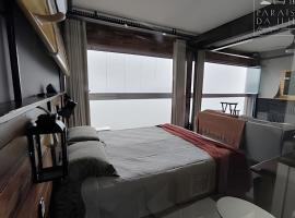 Apartamento Chalé da Ilha - Ar Cond e Super VISTA, hotel in São Vicente