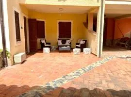 Gamm Simius Home Holiday