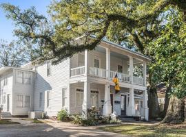 Old Dauphin Way Historic Home - Unit 4，位于莫比尔的酒店