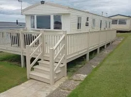 The Silverwoods Reighton Sands