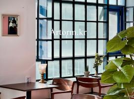 ARA125, hotel v Soulu