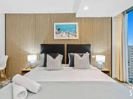 Legends Apartments - QStay