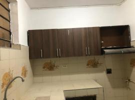 Apartamento cerca a Parque de Bello Antioquia, hotel v mestu Bello