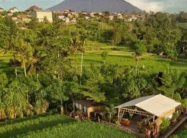 Camani Glamping