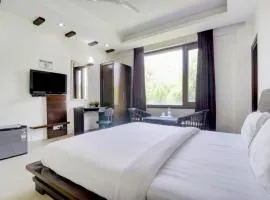 Blue Moon Residency Hotel & Restaurant