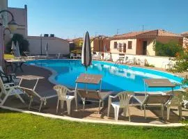 Villetta Soleil con Piscina e Campo da Tennis condominiale