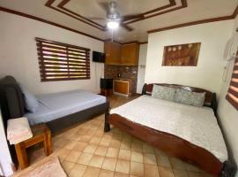Appleton Liitle Paradise Beach Resort & Restaurant COTTAGE 1, Hotel in Real