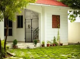Snekam Resorts