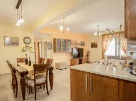 Tasos House