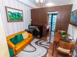 Boutique Air Retreat Relax Laugh Swim Gym Car Park 1767