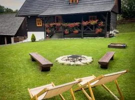 Traditional deer Cabin with Sauna - Chata Srňacie
