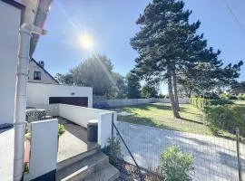 Escapade à 700m de la plage, parking et terrasse le capucin