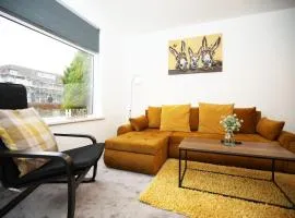 Avonmouth Place By N And N Stays, Four bedroom House in Avonmouth, Perfect for Contractors, Corporate stays and Families, Private Parking, Long stays welcome