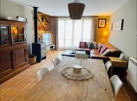 La Virgen de la Vega में El Cerrito de la Vega, कैबिन