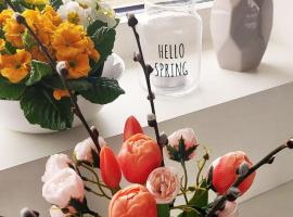 Pasivní dům uprostřed louky, хотел в Bítov