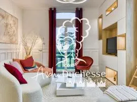 Rose écrin de charme avec parking terrasse privée et jardin partagé