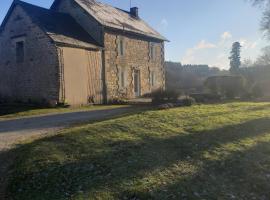 Maison de campagne Le Bouchatel, villa a Gourdon-Murat