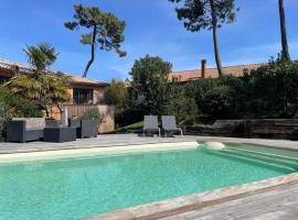 Villa EDEN WOOD Pyla-sur-Mer, hotel i Pyla-sur-Mer