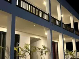 Arc En Ciel Apartments
