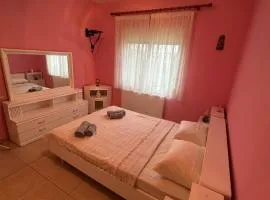 Veaki Beach House