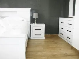 DAKAR by DAYS-DBD006-Appartement Adama 3 chambres