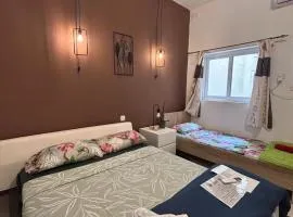 4 Person Sliema Spacious Room Airconditioned and Self Check