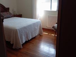 Apartamento 2 en Combarro , próximo a Sanxenxo en Avda cruz 22, hotel in Combarro