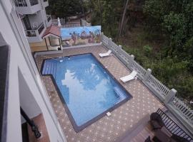 Hotel Lotus, отель в Кандолиме
