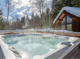 Bray House - Ski-in Ski-out family home