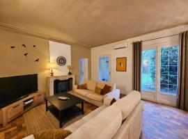 Gîte du Magnolia, hotel v destinaci Seigy