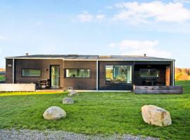 New Modern Holiday Home Near The Beach, hotel v destinaci Aabenraa