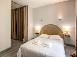 le Canopée 3 pers appart F1 terrasse fibre centre-ville